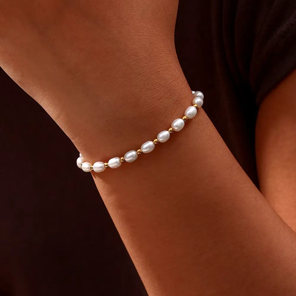 Women's Elegant Pearl and Gold Bracelet