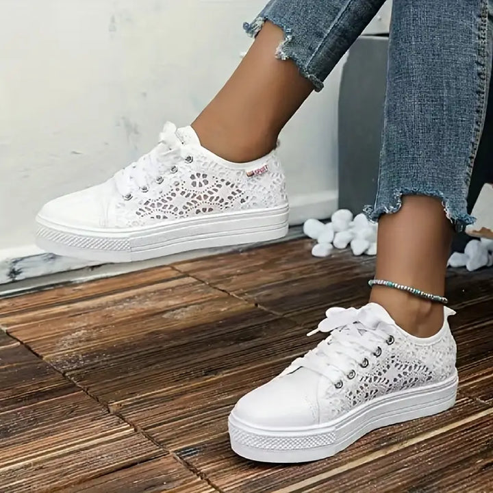 Willemina - Women's Sneakers with Lace Pattern and Lacing