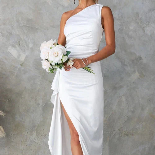 Women's Long Summer Dress with Sleeveless Design and Flared Cut
