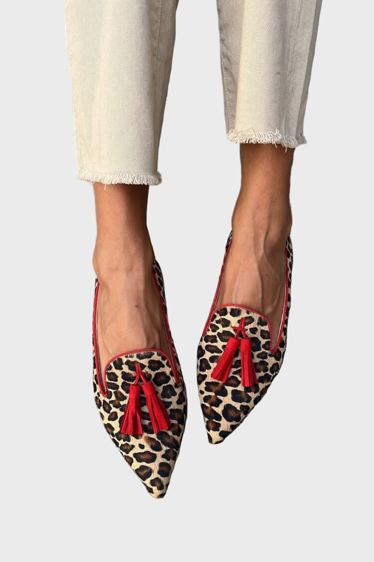 Noa | Pointed Flats with Red Tassels