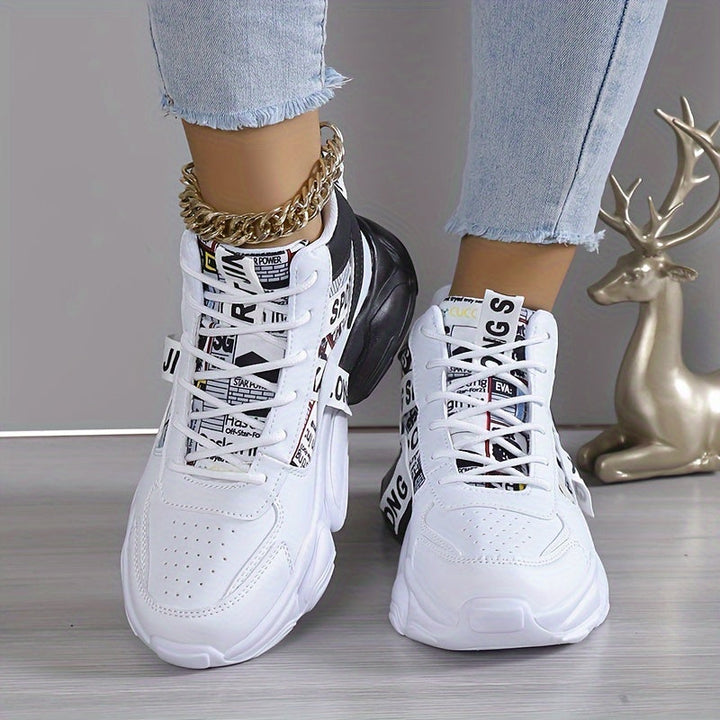 Comfortable, non-slip ankle sneakers with laces EB