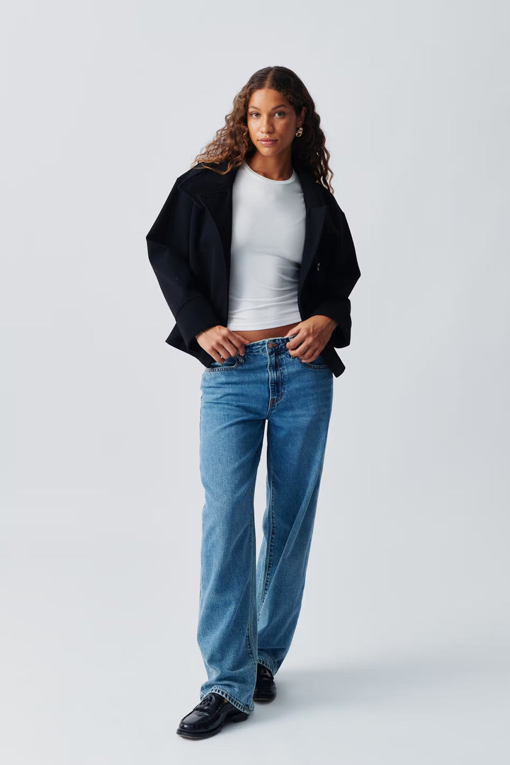 Dahlia | Fashionable Short Coat with Elegant Collar