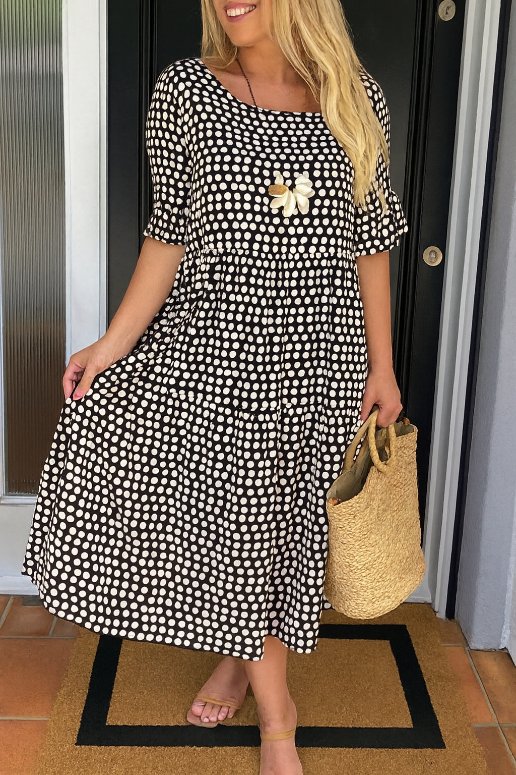 Iris™  |  Sable Short-sleeve Midi Dress