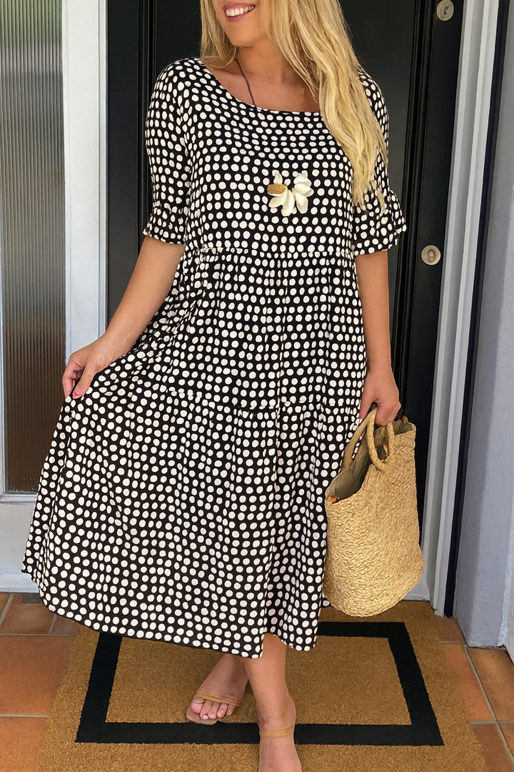 Iris™  |  Sable Short-sleeve Midi Dress