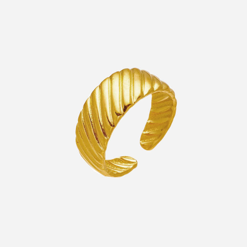 Zayalynne™  |  18k Gold Ring