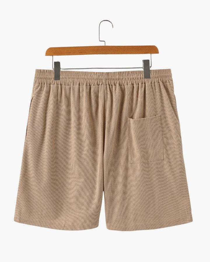 Emma & Rose Manhattan Dean Beachstride Shorts in lightweight fabric with a relaxed fit and vibrant beach-inspired pattern.