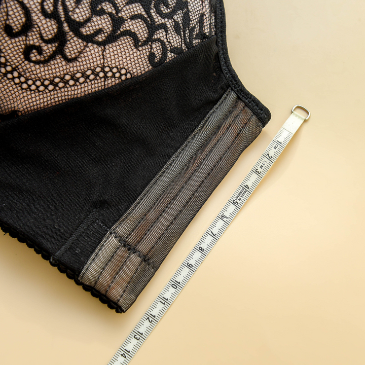 Bella™ - A Touch of Glamour with the Sparkzy™ Lace Push-Up!