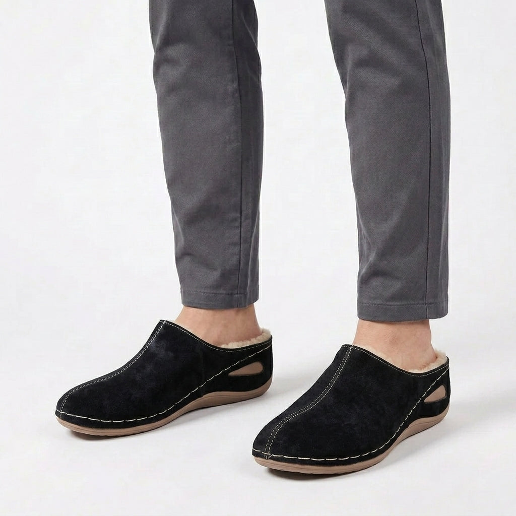 Cushioned Closed-Toe House Slippers For Men