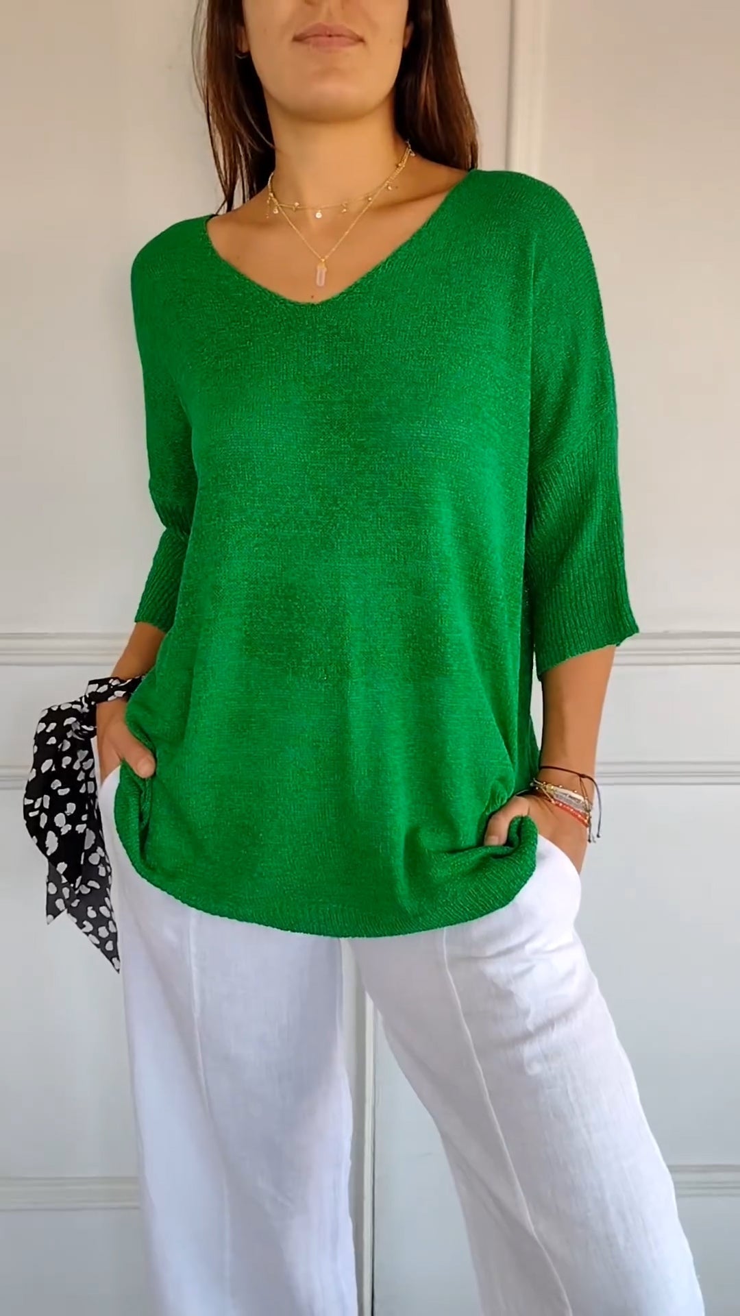 Jill™  |  Timeless V-neck Top
