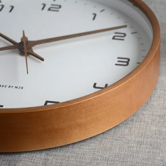 Minimalist Silent Wall Clock – Timeless, Clear, and Stylish