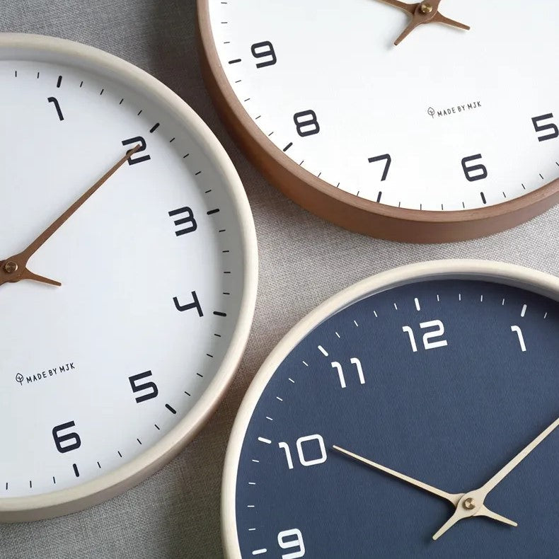 Minimalist Silent Wall Clock – Timeless, Clear, and Stylish