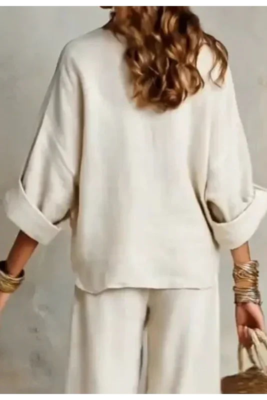 Fluid Women's Ensemble with V-Neck and Wide Pants