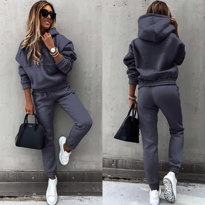 Samira – Women's Warm Jogging Set
