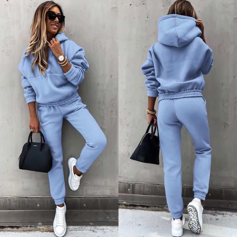 Samira – Women's Warm Jogging Set