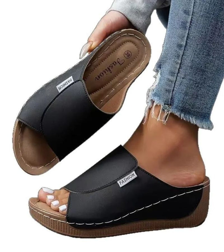 Slides | Ergonomic sandals designed for the wellbeing of your feet