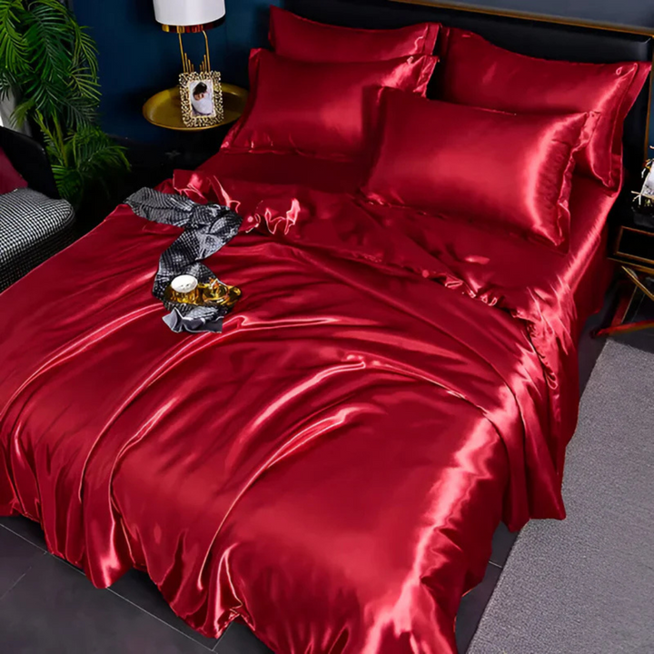 High-Quality Silk Bed Linen, view 3 - Elena Harper