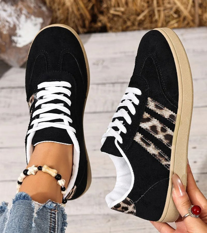 Lilia | Sneakers with Intelligent Fatigue-Reducing Sole