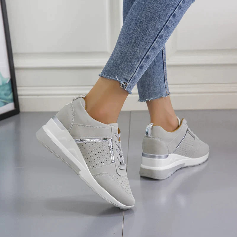Amyra™ | Sneakers