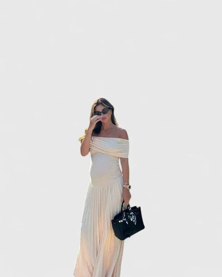 Emma & Rose Cape Town Orlissa™ comfortable maxi dress in soft fabric, featuring a relaxed fit and elegant design.