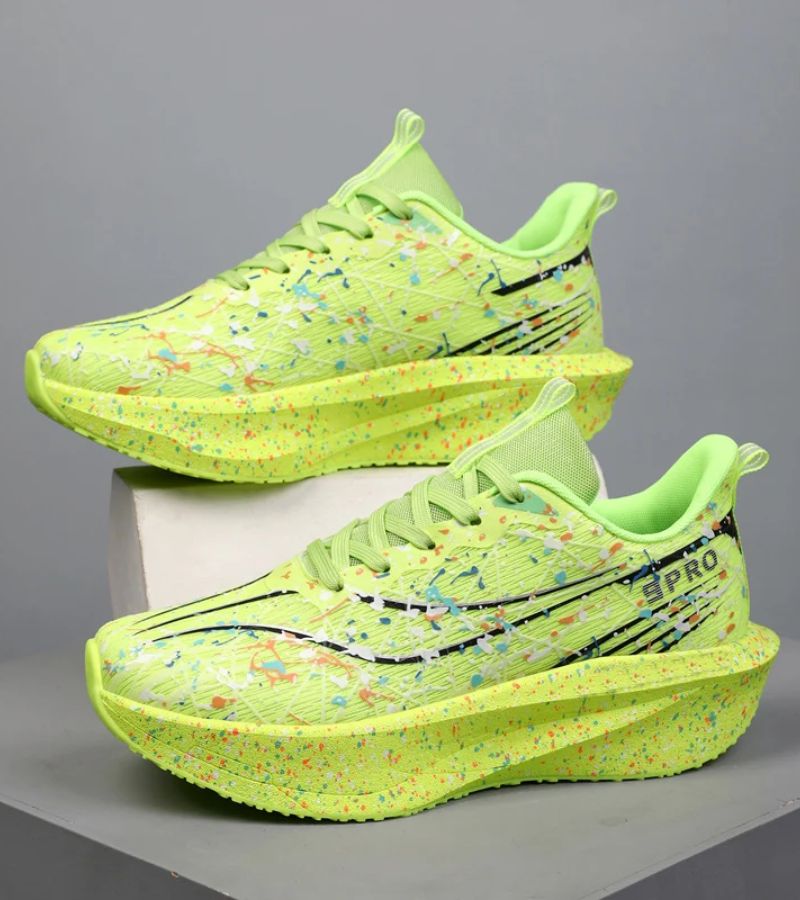 Marathon | Invisible Grip Sneakers