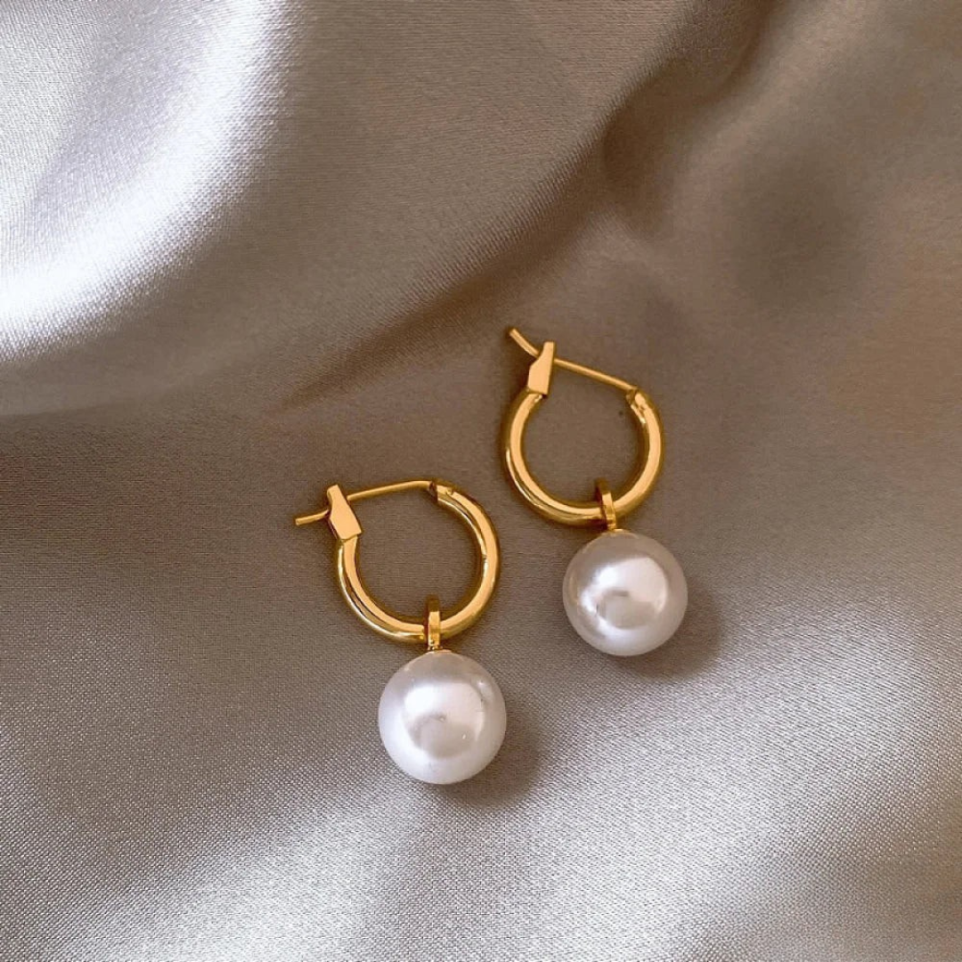 Elegant Earrings with Golden Pearls - Elena Harper