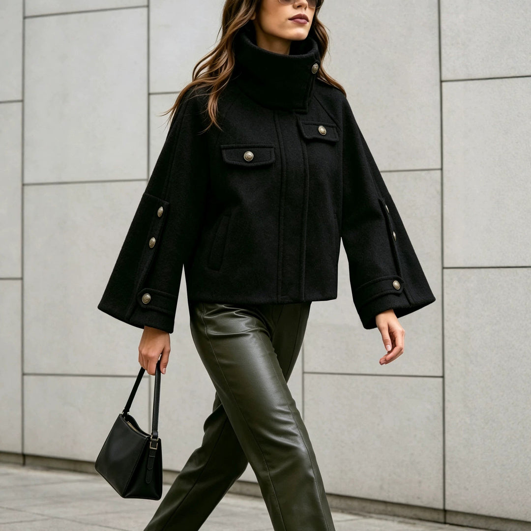 Short women's coat with high collar - Elegant and warm