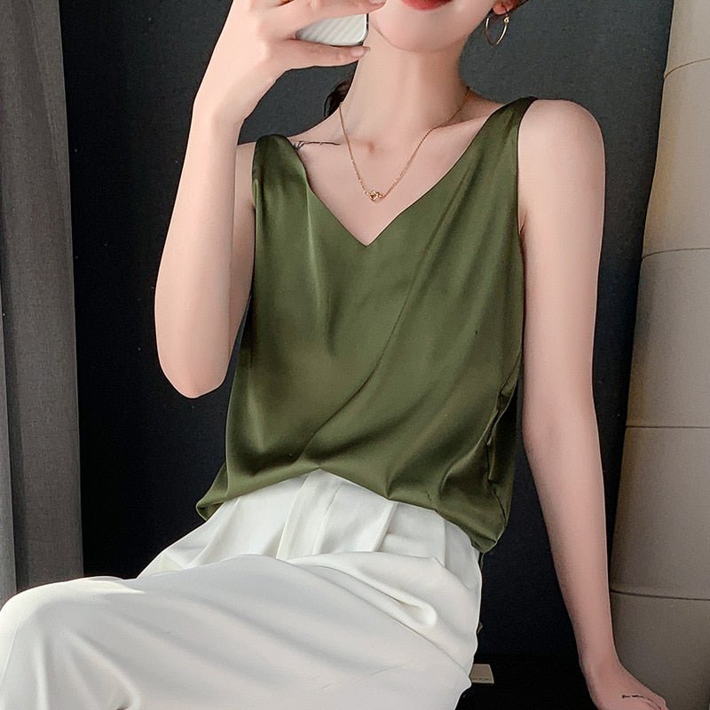 Yvonne | Stylish Satin V-Neck Top for Women