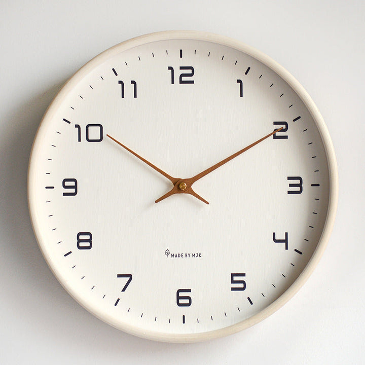 Minimalist Silent Wall Clock – Timeless, Clear, and Stylish