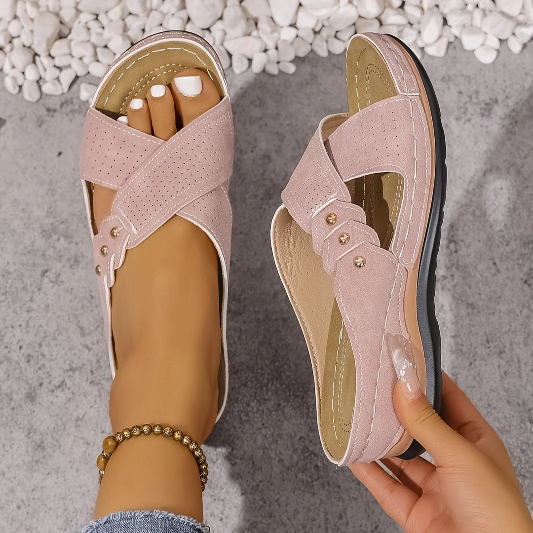 Emma & Rose Cape Town Vanesa wedge sandals featuring comfortable design and stylish straps, perfect for casual wear.