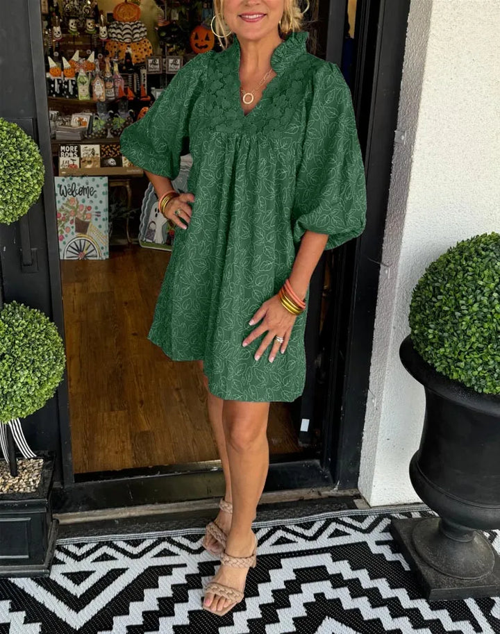 Short Women's Jacquard Dress with V-Neck and Puff Sleeves for Chic Elegant Style