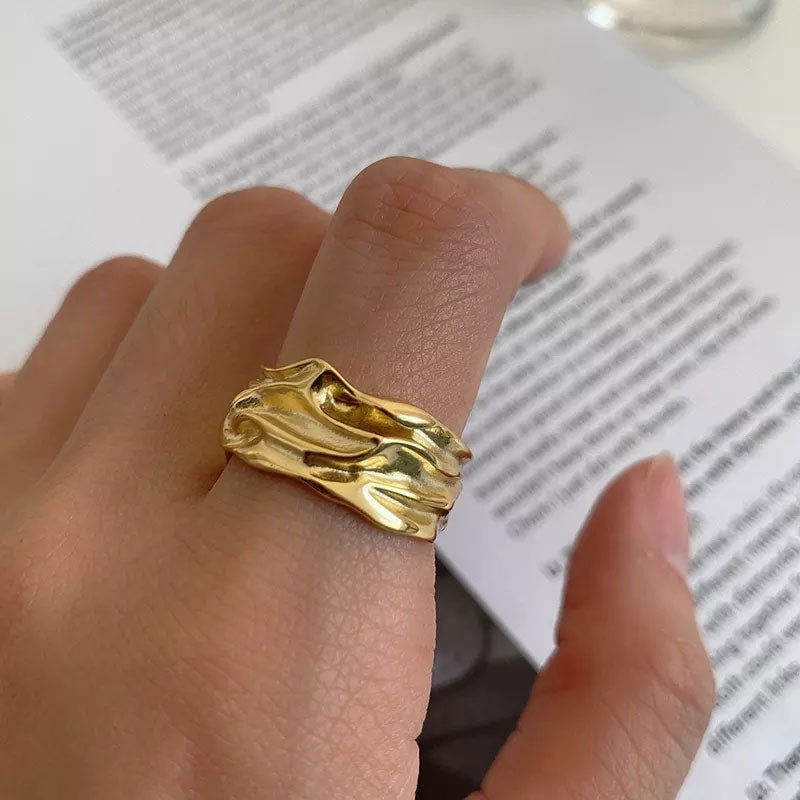 Jaylinette™  |  Big Ring 18k Gold