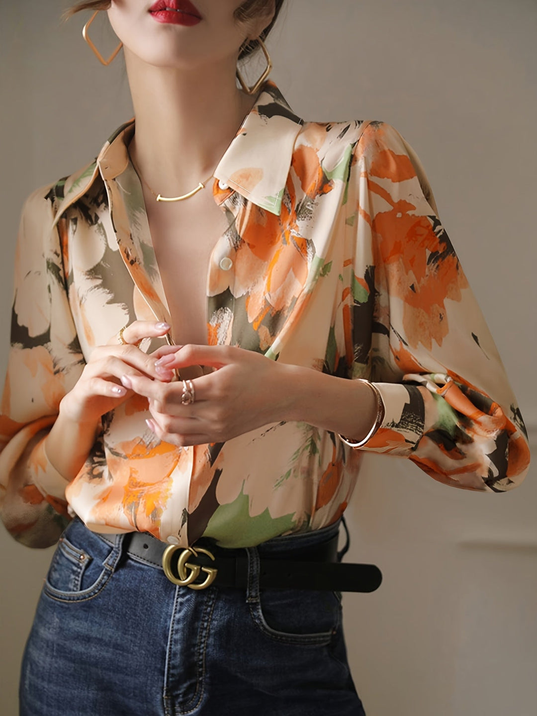 Women's Floral Ink Print Blouse with Elegant Fit
