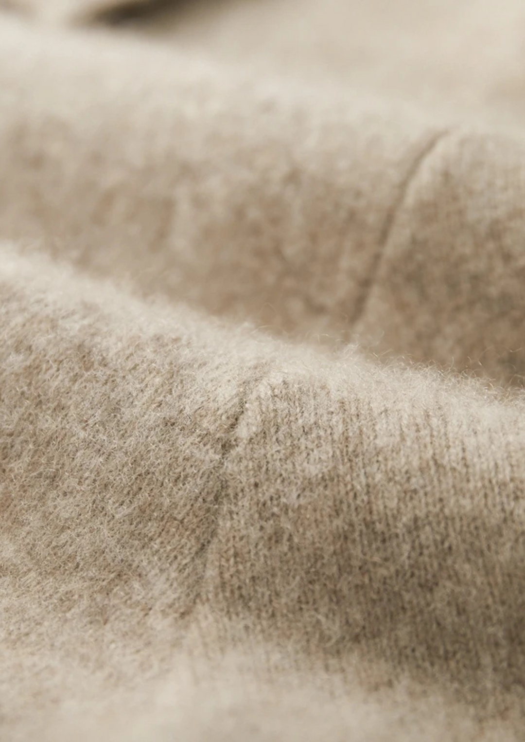 100% CASHMERE ZIP POLO CARDIGAN.