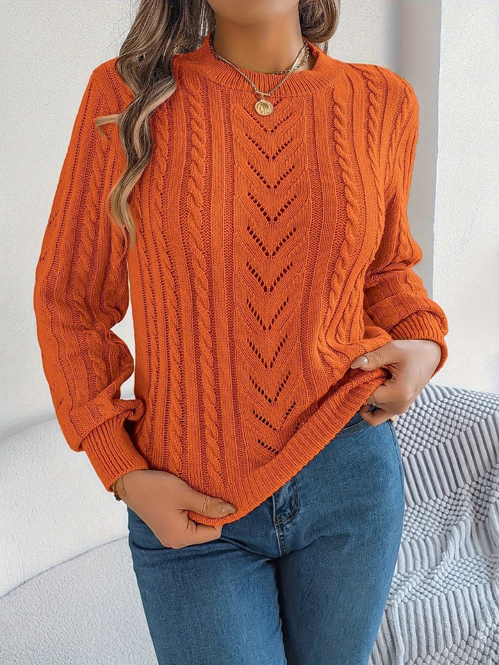 Laura | Classic and Cozy Cable Knit Sweater with Round Neck