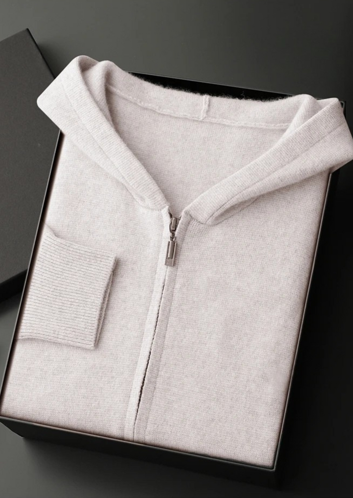 Soft-Touch ZIPPER HOODIE.