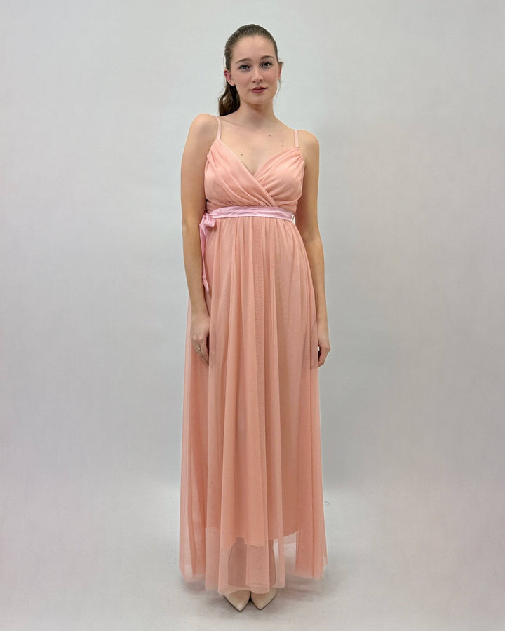 Emma & Rose Cape Town Gisella™ flowing dress, elegant abiti with soft fabric and a graceful silhouette, shown in the image.