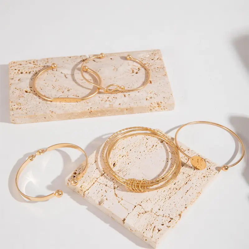 Elegance Knot Bracelet Gold, view 3 - Elena Harper