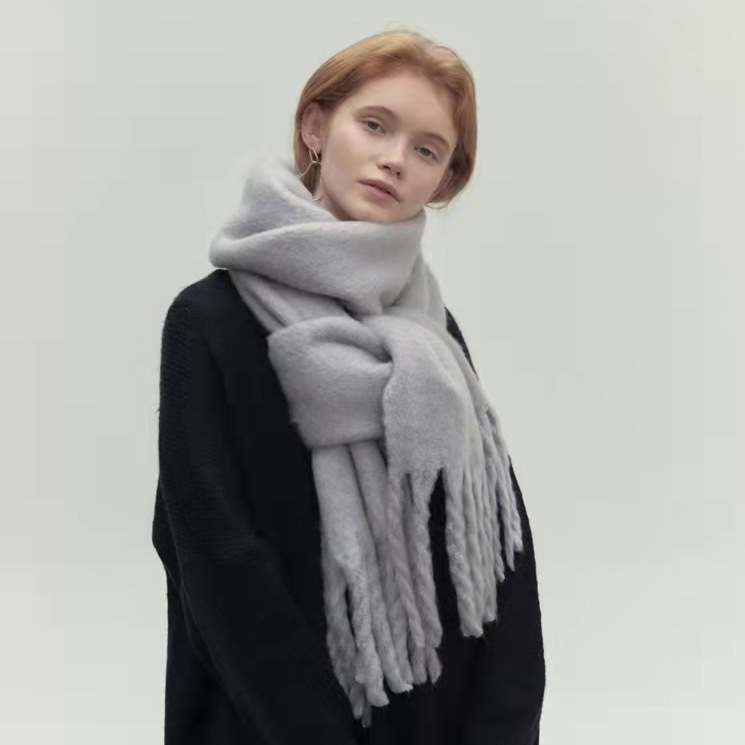 Daisy High-Quality and Timeless Wool Scarf, view 6 - Elena Harper
