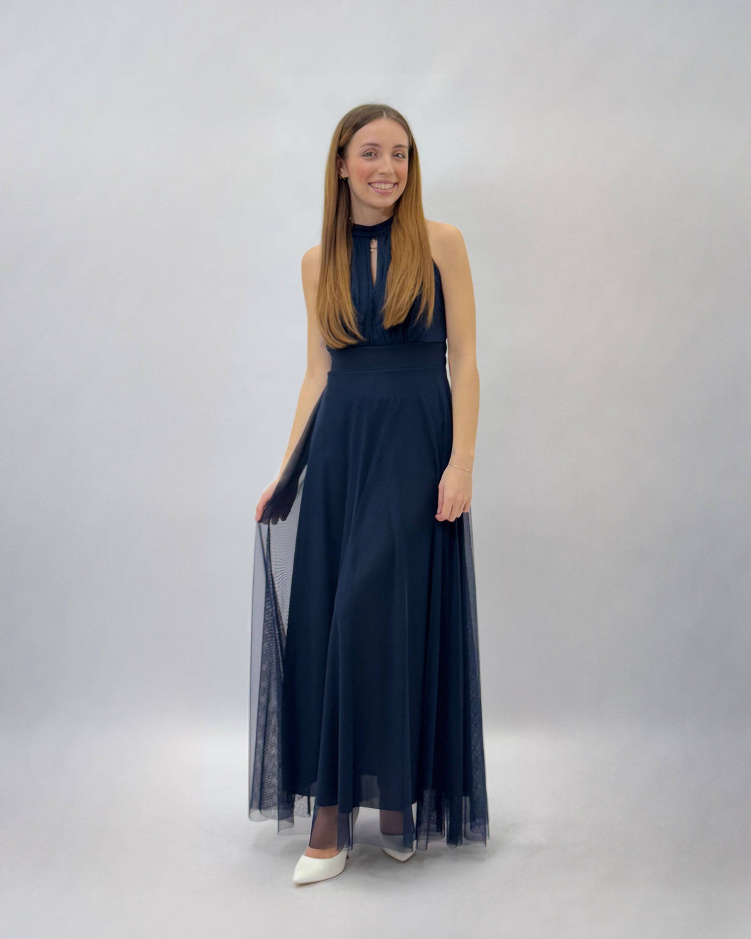Marisa™ flowing dress by Emma & Rose Cape Town, lightweight abiti with a relaxed fit and elegant design, shown in soft fabric.