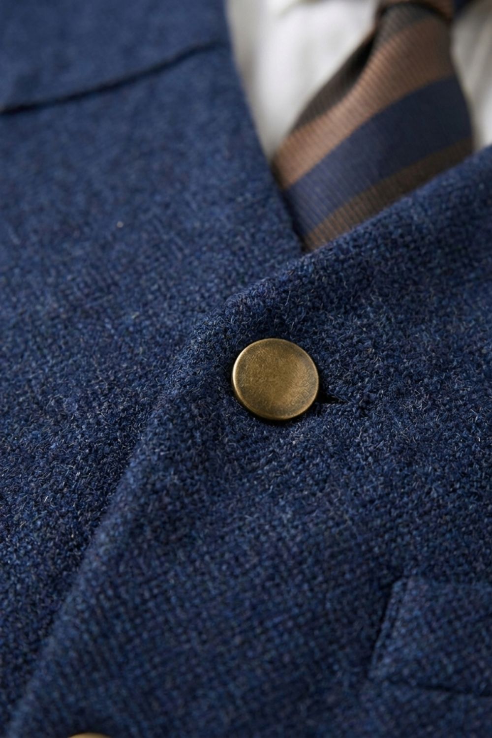 Men's Waistcoat with Lapel Collar and Button Placket