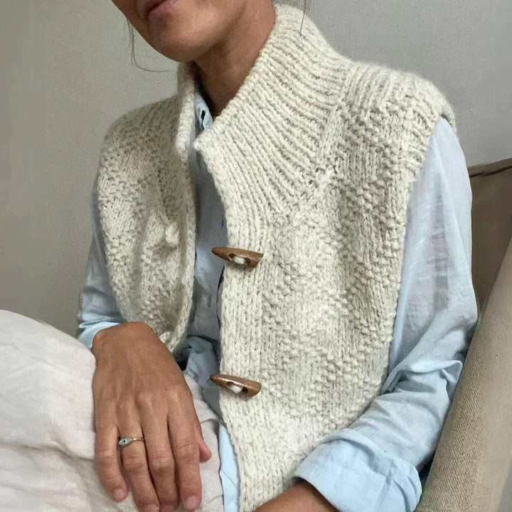 Isabelle - Elegant Knitted Cardigan with High Collar