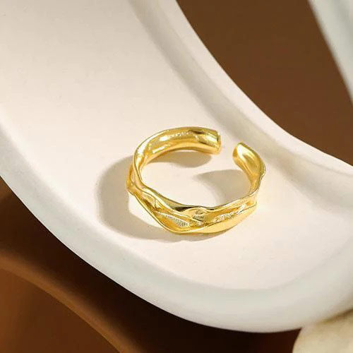 Tessavelle™  |  18k Gold Ring