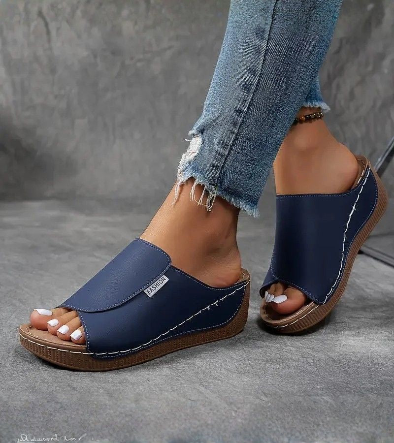 Slides | Ergonomic sandals designed for the wellbeing of your feet