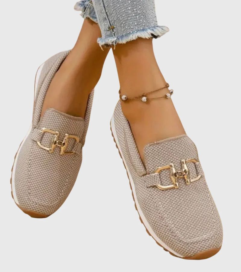 Susie | Moccasins with Golden Buckle – Light Feet from Morning to Evening