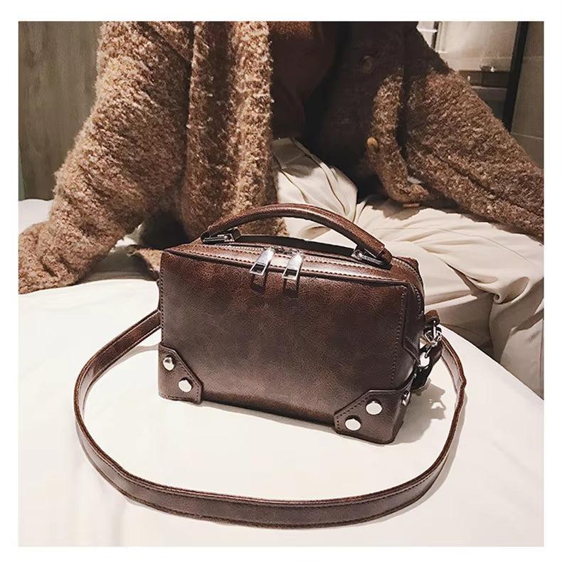 Jasmijn - Vintage Leather Shoulder Bag