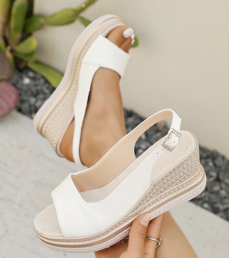 Simone | The Orthopaedic Sandals Redefining Comfort