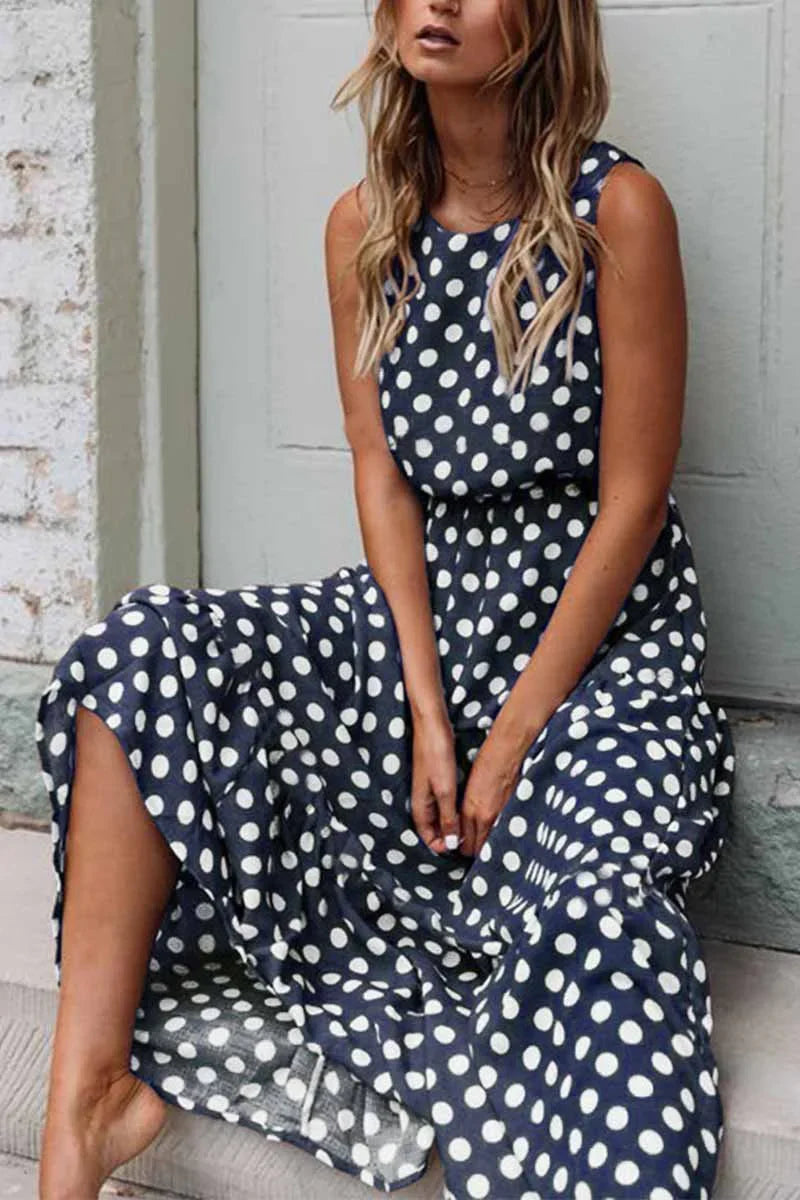 Hestia | Casual sleeveless maxi dress with polka dots