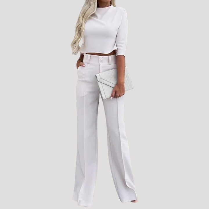 Coordinated Women's Set: Cropped Top and Wide-Leg Pants