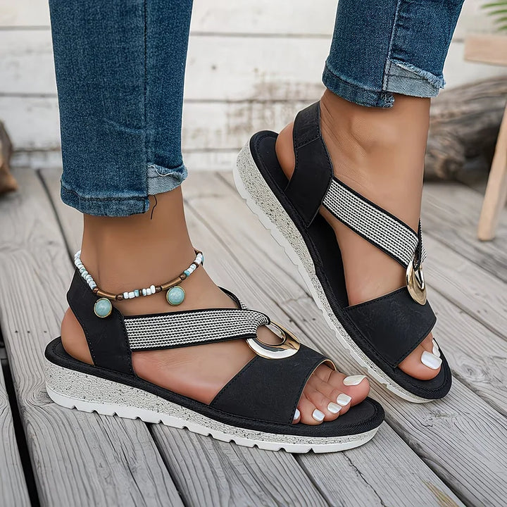 Emma & Rose Cape Town Malena sandals in beige with adjustable straps and cushioned footbed, designed for comfort and everyday wear.