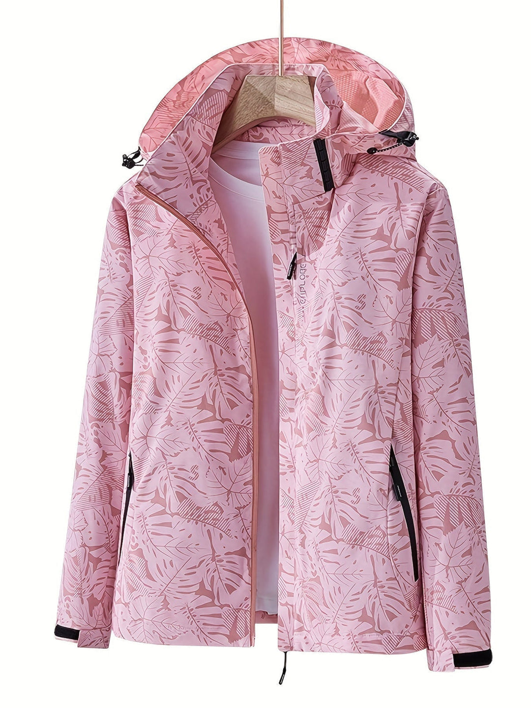 Lightweight waterproof jacket with a tailored fit ideal for autumn
